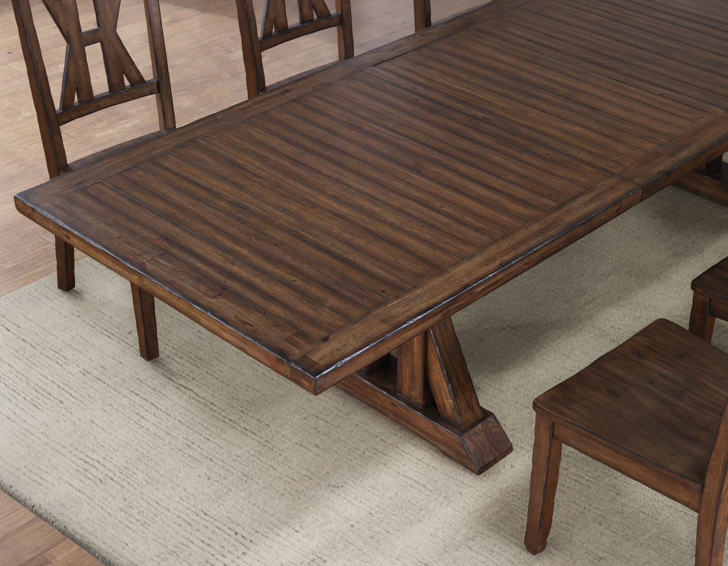 Auburn 5-Piece Dining Set (Table & 4 Side Chairs)