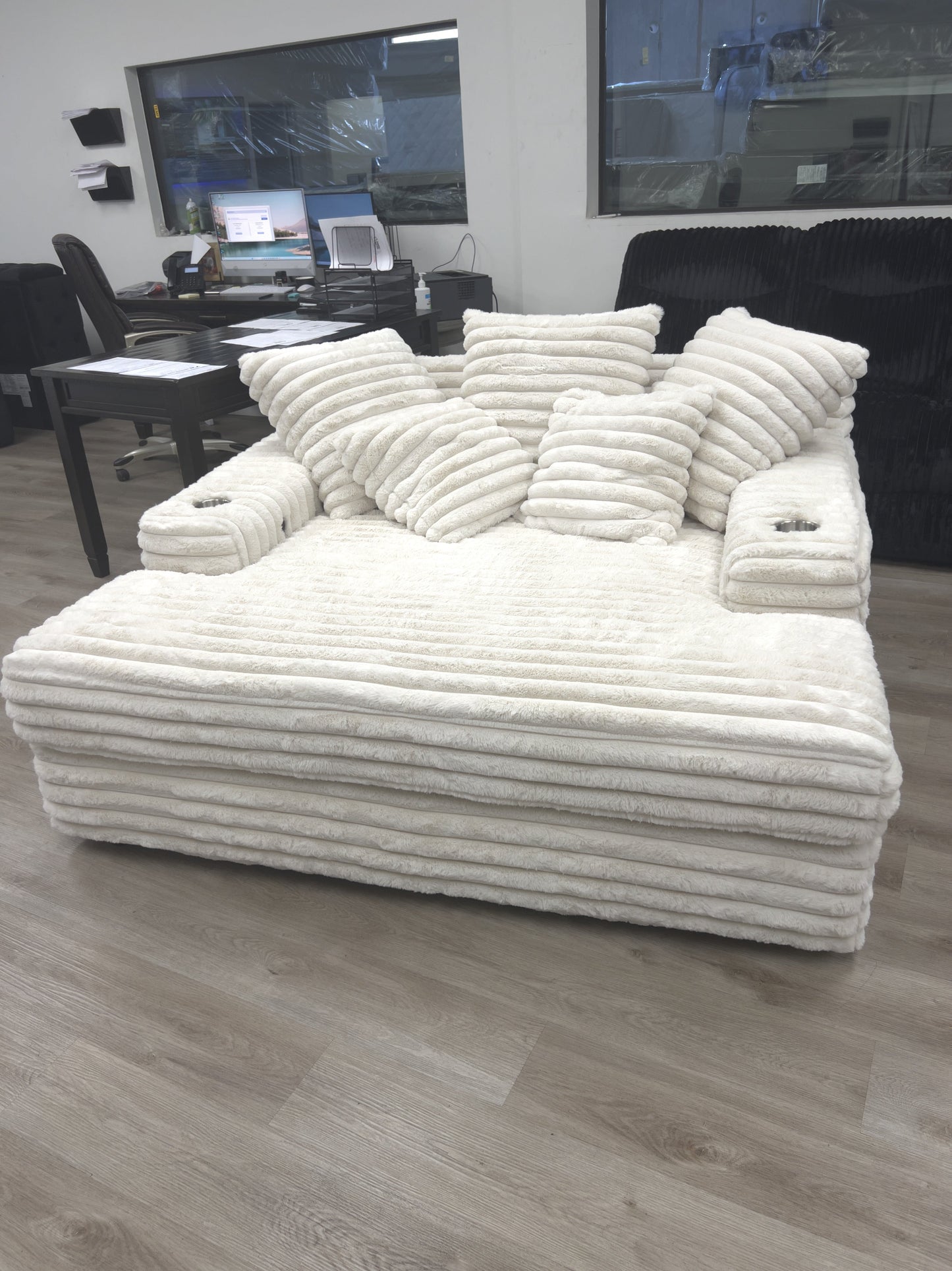 Beige Chaise Lounge OVERSIZED 4600