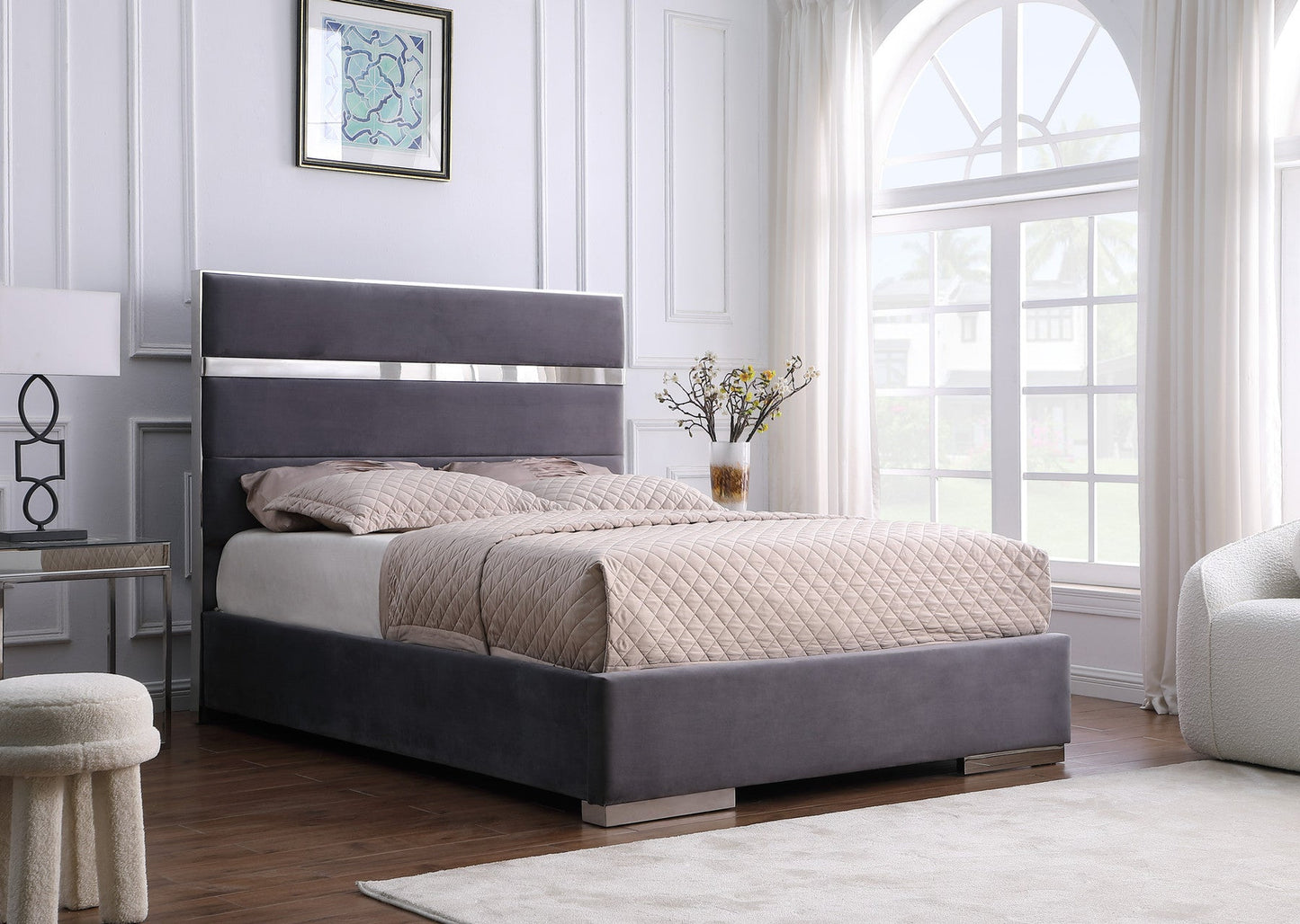 Cartier Gray/Gold King Platform Bed